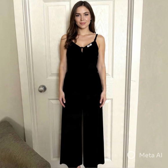Wide leg Jumpsuit - Picture 1 of 5